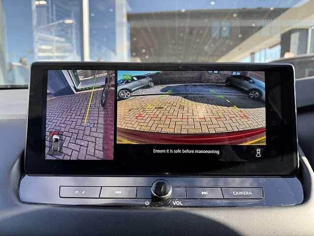 Nissan Qashqai 1.3 DiG-T MH N-Connecta 5dr