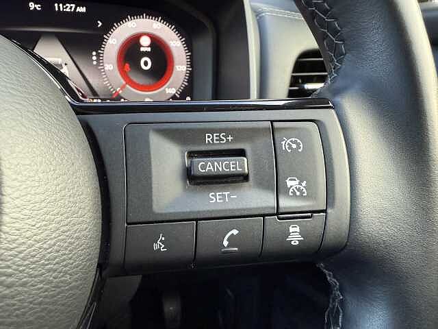 Nissan Qashqai 1.3 DiG-T MH N-Connecta 5dr