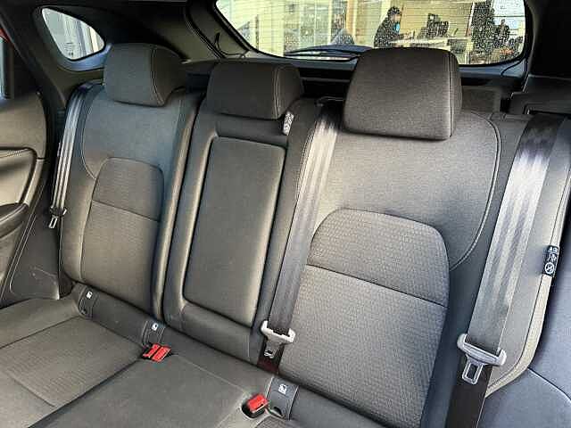 Nissan Qashqai 1.3 DiG-T MH N-Connecta 5dr