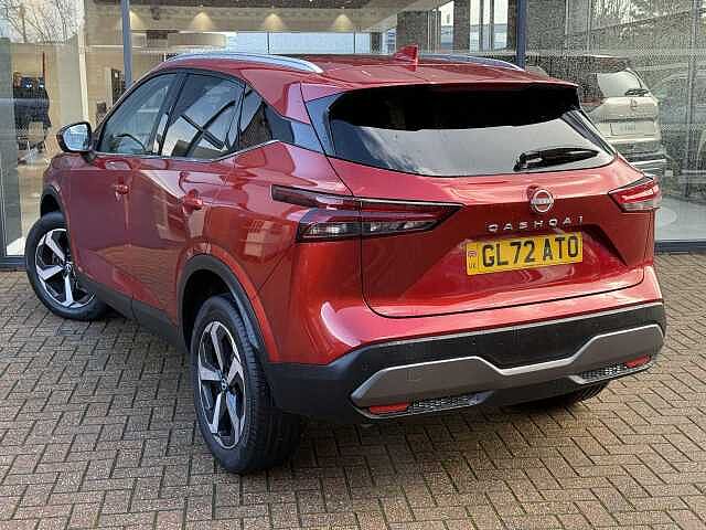 Nissan Qashqai 1.3 DiG-T MH N-Connecta 5dr