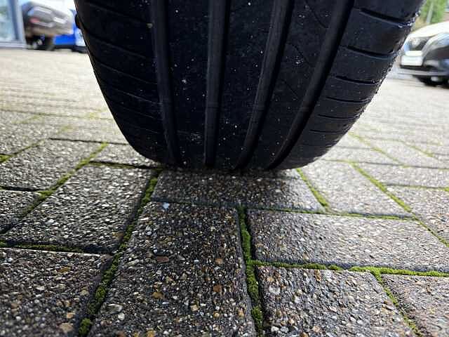 Nissan Qashqai 1.3 DiG-T MH N-Connecta 5dr