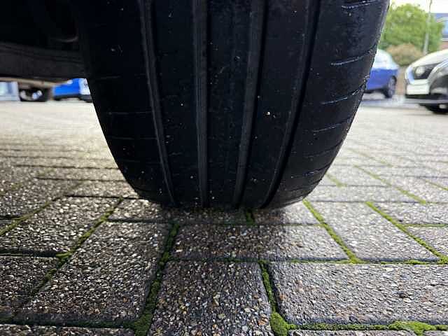 Nissan Qashqai 1.3 DiG-T MH N-Connecta 5dr