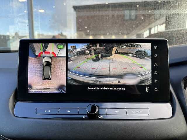 Nissan Qashqai 1.3 DiG-T MH N-Connecta 5dr