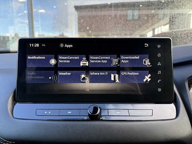 Nissan Qashqai 1.3 DiG-T MH N-Connecta 5dr