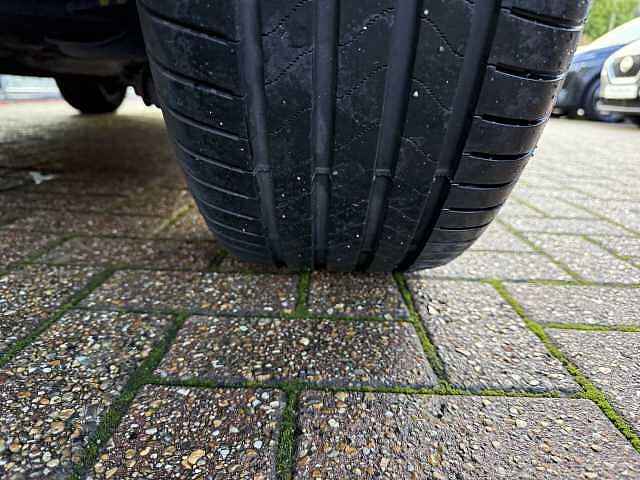 Nissan Qashqai 1.3 DiG-T MH N-Connecta 5dr