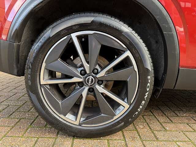 Nissan Qashqai 1.3 DiG-T MH Tekna 5dr