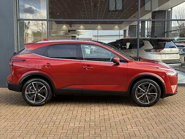 Nissan Qashqai 1.3 DiG-T MH Tekna 5dr