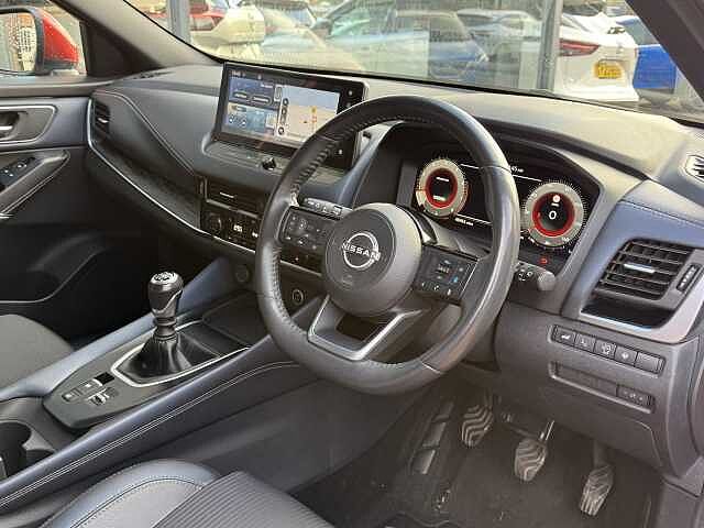 Nissan Qashqai 1.3 DiG-T MH Tekna 5dr