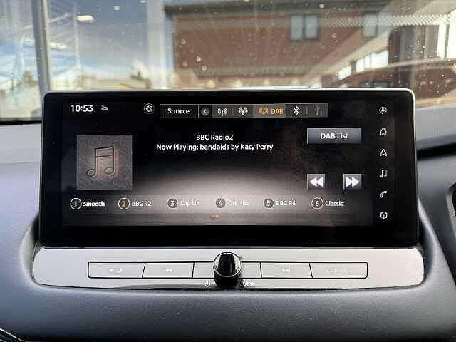 Nissan Qashqai 1.3 DiG-T MH Tekna 5dr