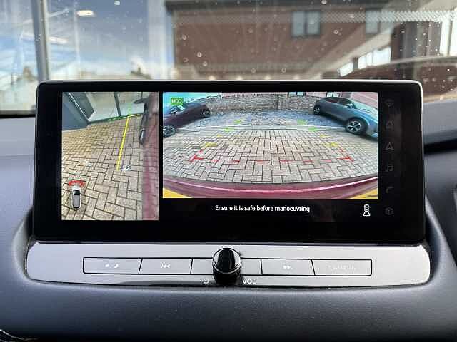 Nissan Qashqai 1.3 DiG-T MH Tekna 5dr