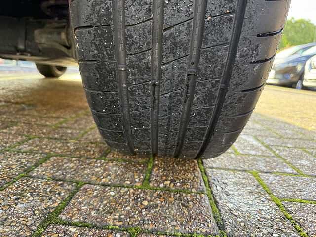 Nissan Juke 1.0 DiG-T 114 Tekna 5dr