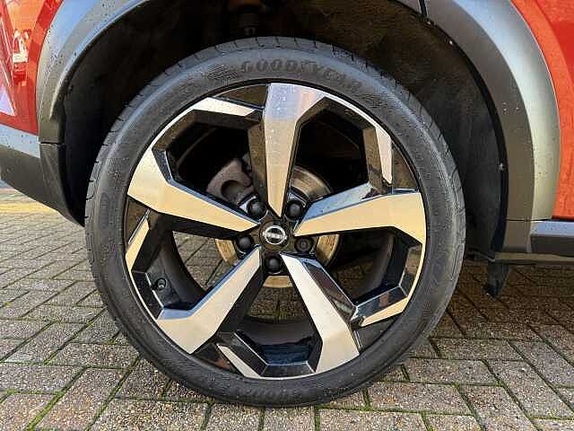 Nissan Juke 1.0 DiG-T 114 Tekna 5dr