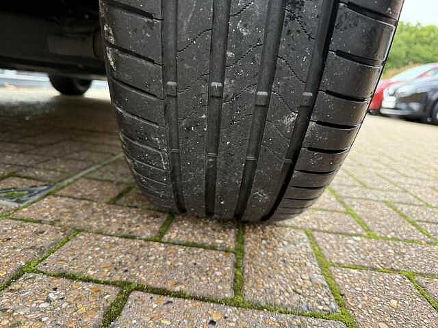 Nissan Juke 1.0 DiG-T 114 Tekna 5dr