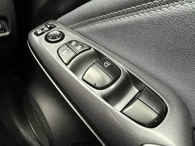 Nissan Juke 1.0 DiG-T 114 Tekna 5dr