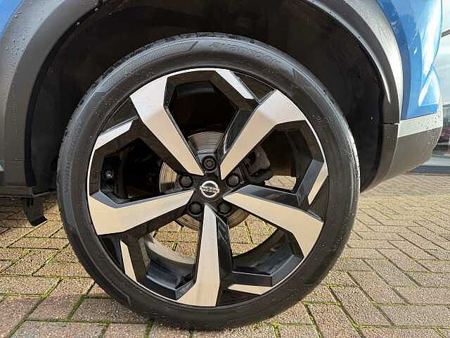 Nissan Juke 1.0 DiG-T 114 Tekna 5dr