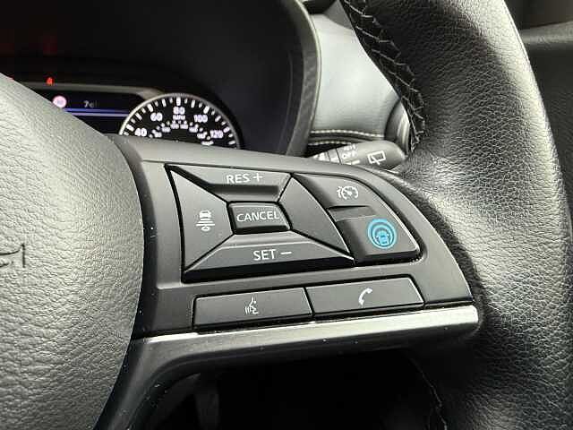 Nissan Juke 1.0 DiG-T 114 Tekna 5dr