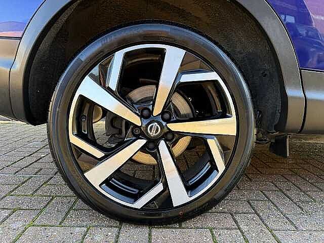 Nissan Qashqai 1.3 DiG-T Tekna+ 5dr