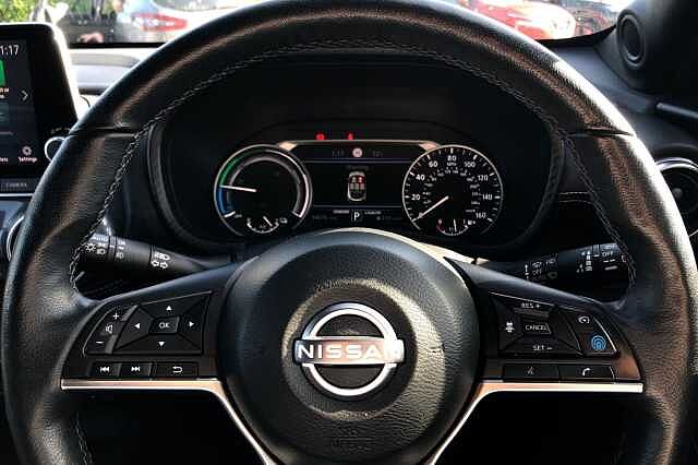 Nissan Juke 1.6 Hybrid Tekna 5dr Auto