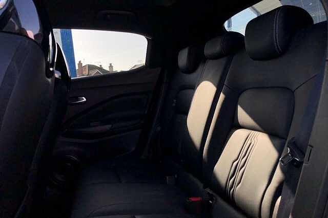 Nissan Juke 1.6 Hybrid Tekna 5dr Auto