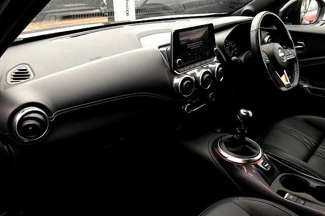 Nissan Juke 1.0 DiG-T 114 Tekna 5dr