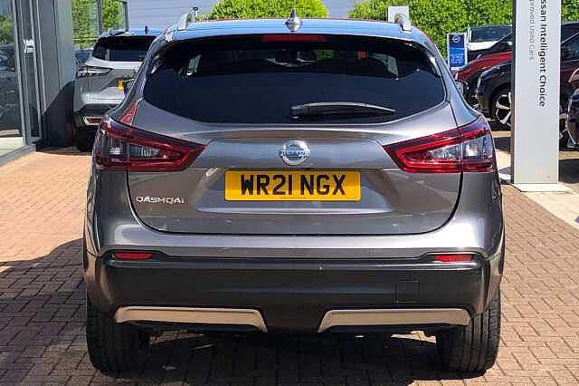 Nissan Qashqai 1.3 DiG-T N-Motion 5dr