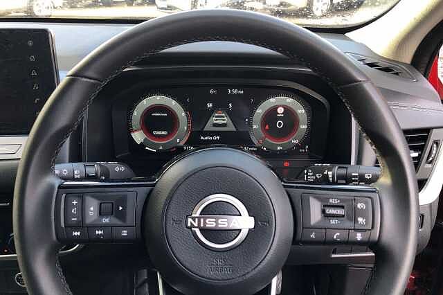 Nissan Qashqai 1.3 DiG-T MH N-Connecta 5dr