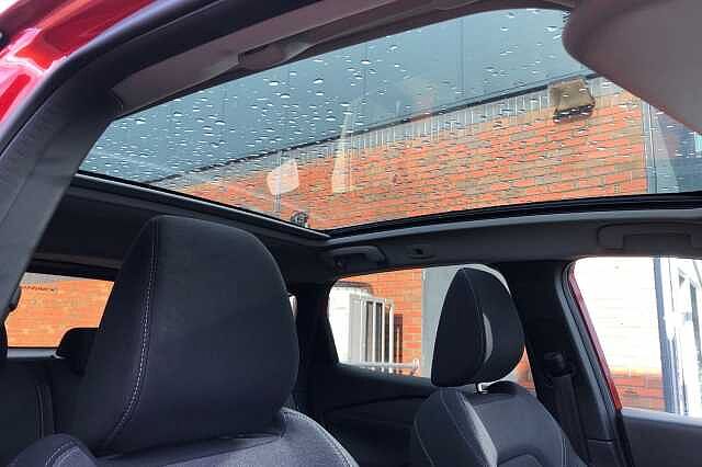 Nissan Qashqai 1.3 DiG-T MH N-Connecta 5dr