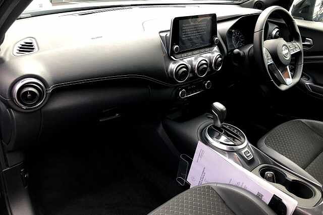 Nissan Juke 1.6 Hybrid N-Connecta 5dr Auto