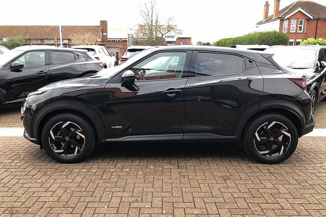 Nissan Juke 1.6 Hybrid N-Connecta 5dr Auto