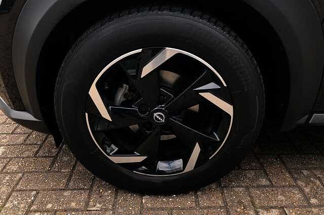 Nissan Juke 1.6 Hybrid N-Connecta 5dr Auto
