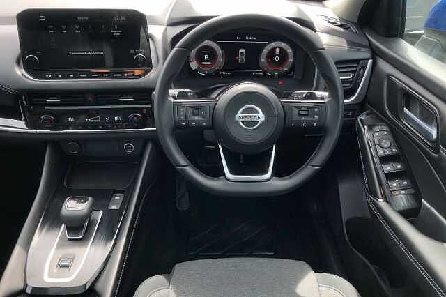 Nissan Qashqai 1.3 DiG-T MH 158 N-Connecta 5dr Xtronic