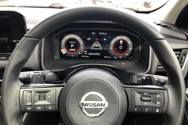 Nissan Qashqai 1.3 DiG-T MH 158 N-Connecta 5dr Xtronic