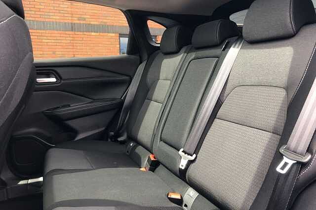 Nissan Qashqai 1.3 DiG-T MH 158 N-Connecta 5dr Xtronic