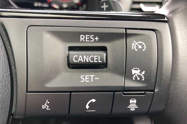 Nissan Qashqai 1.3 DiG-T MH 158 N-Connecta 5dr Xtronic