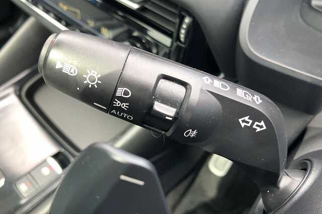Nissan Qashqai 1.3 DiG-T MH 158 N-Connecta 5dr Xtronic