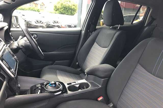Nissan Leaf 110kW N-Connecta 39kWh 5dr Auto
