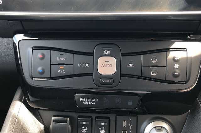 Nissan Leaf 110kW N-Connecta 39kWh 5dr Auto