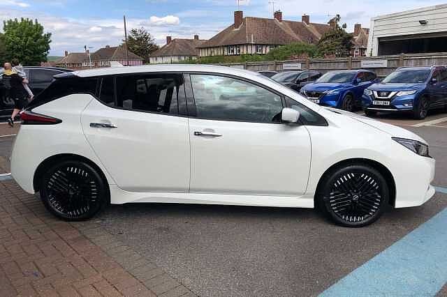 Nissan Leaf 110kW N-Connecta 39kWh 5dr Auto