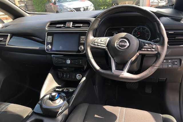Nissan Leaf 110kW N-Connecta 39kWh 5dr Auto