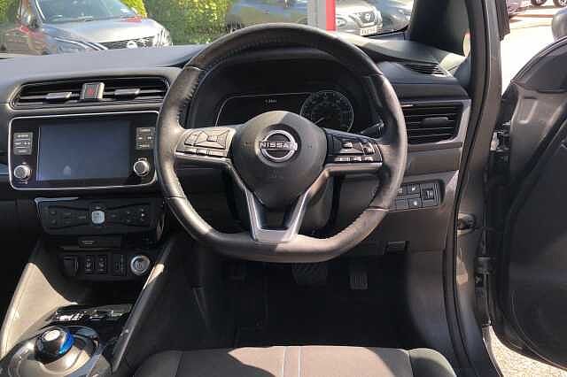 Nissan Leaf 110kW N-Connecta 39kWh 5dr Auto