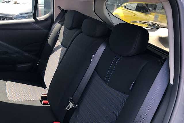 Nissan Leaf 110kW N-Connecta 39kWh 5dr Auto
