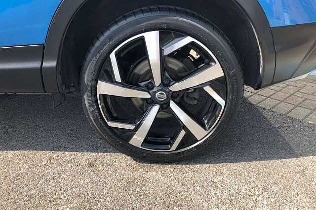 Nissan Qashqai 1.3 DiG-T N-Motion 5dr