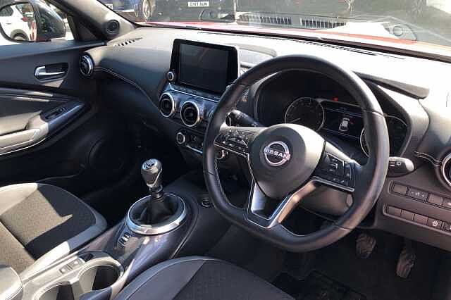Nissan Juke 1.0 DiG-T 114 N-Connecta 5dr