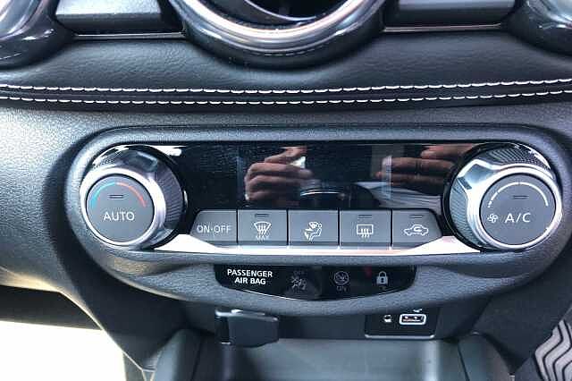 Nissan Juke 1.0 DiG-T 114 N-Connecta 5dr