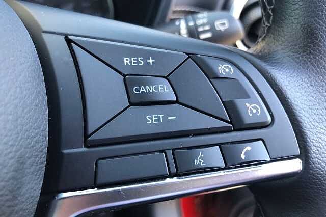 Nissan Juke 1.0 DiG-T 114 N-Connecta 5dr