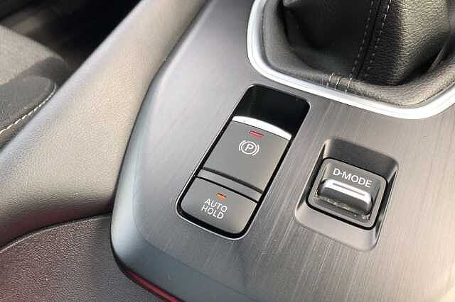Nissan Qashqai 1.3 DiG-T MH N-Connecta 5dr