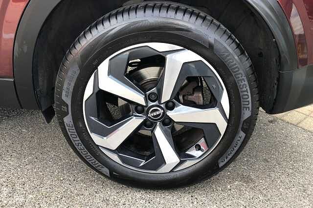 Nissan Qashqai 1.3 DiG-T MH N-Connecta 5dr
