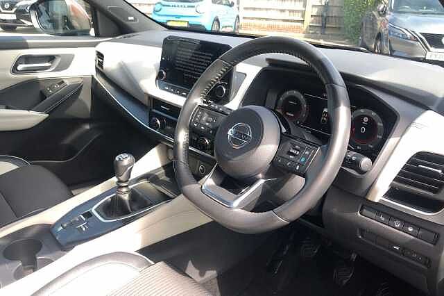 Nissan Qashqai 1.3 DiG-T MH 158 Tekna 5dr