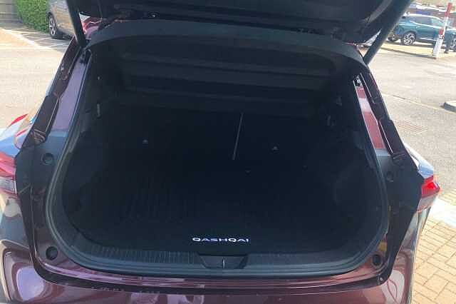 Nissan Qashqai 1.3 DiG-T MH 158 Tekna 5dr