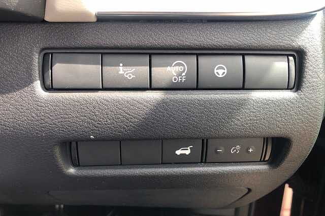Nissan Qashqai 1.3 DiG-T MH 158 Tekna 5dr